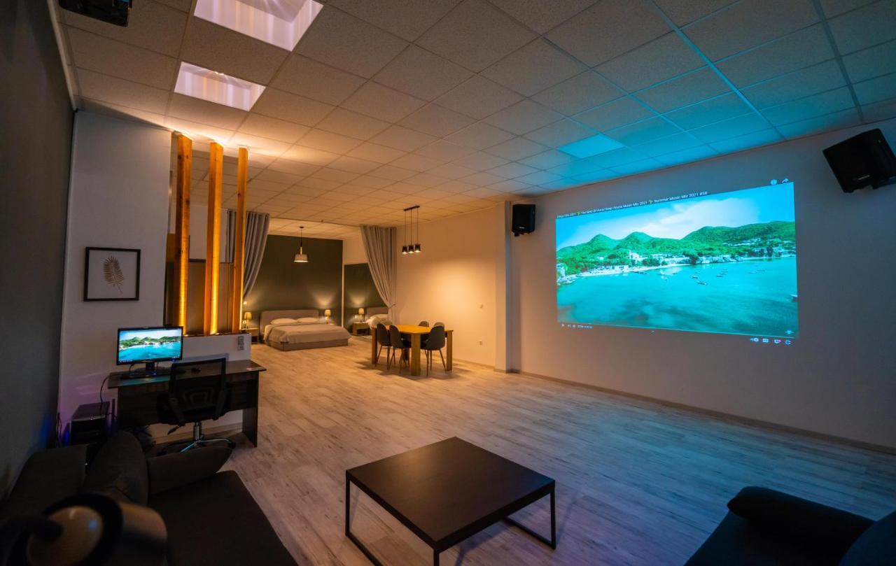 Cinema Zeus Studios - By Avelink Spáta Exteriér fotografie