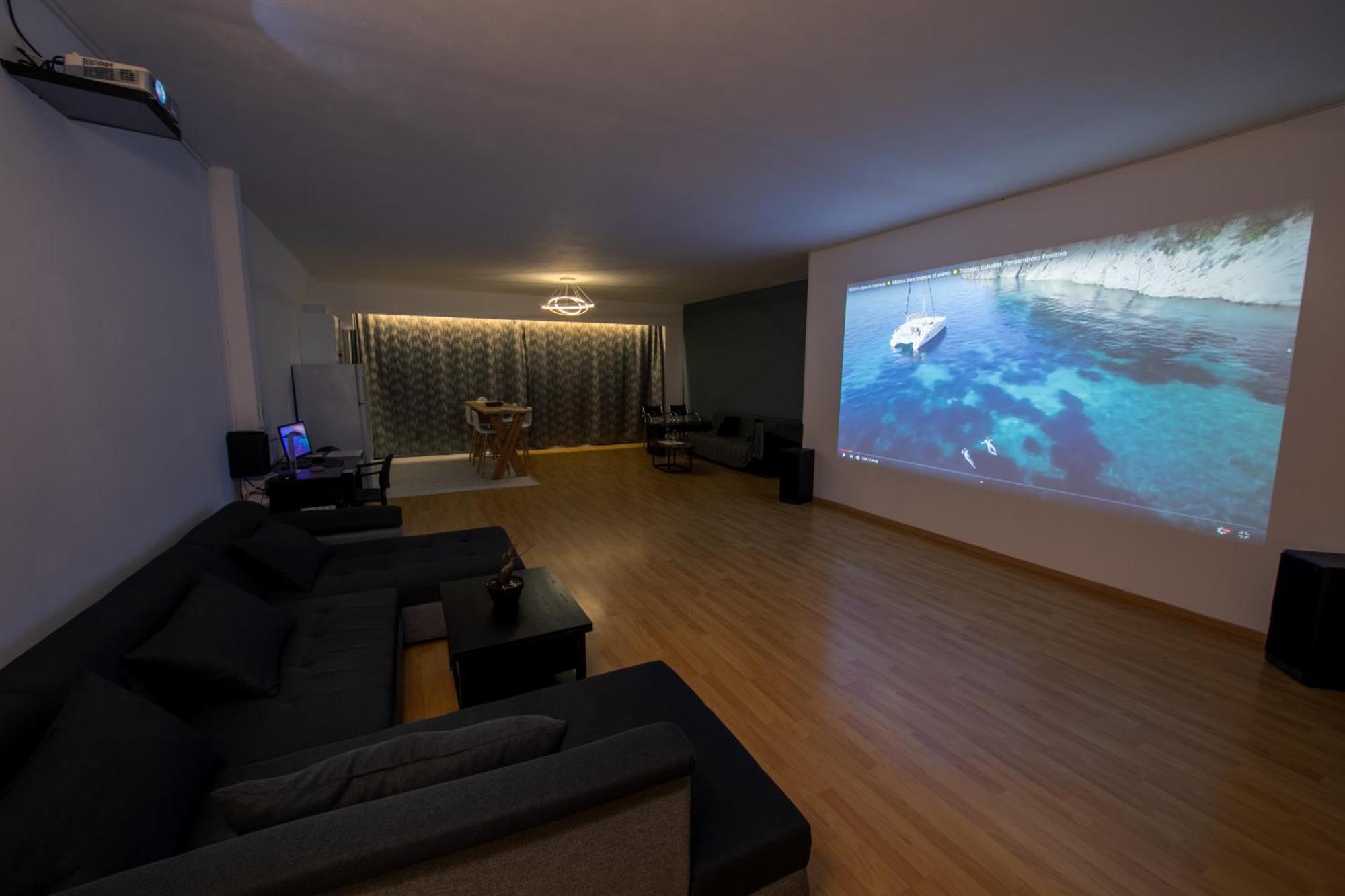 Cinema Zeus Studios - By Avelink Spáta Pokoj fotografie
